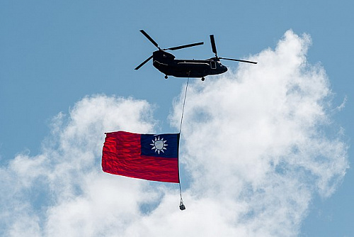 Красные линии товарища Си подгорают. Штаты согласовали новую поставку вооружений на Тайвань | ИА Точка Ньюс